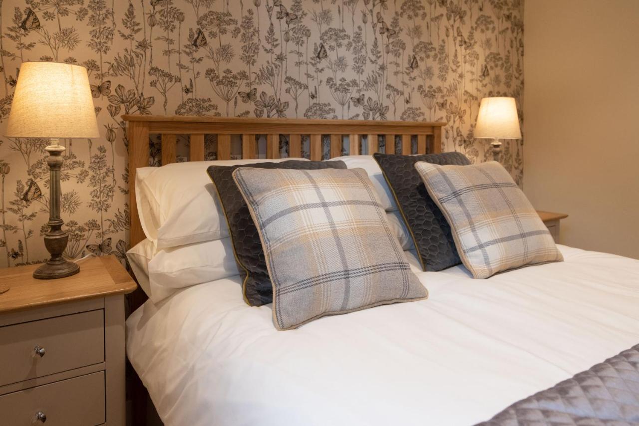 Larchwood Lodge Ellon Экстерьер фото