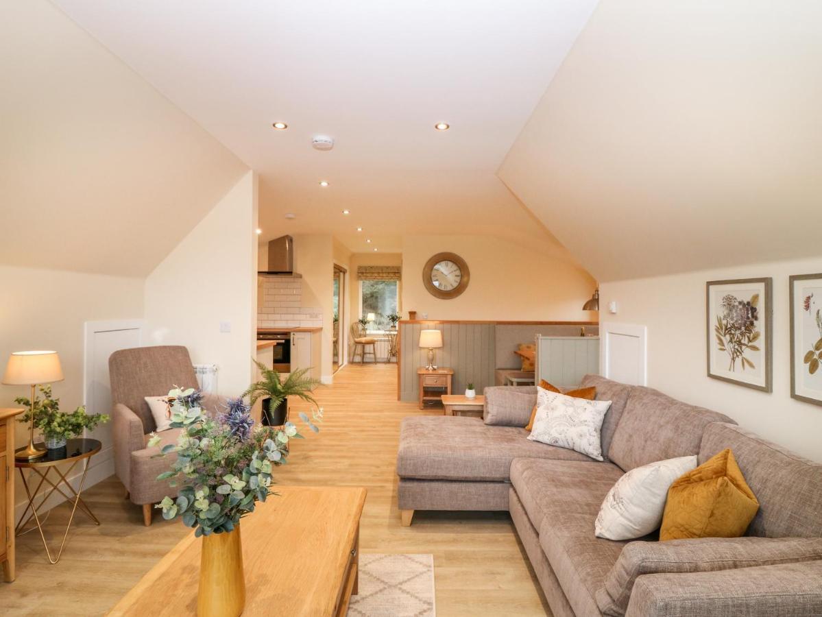 Larchwood Lodge Ellon Экстерьер фото
